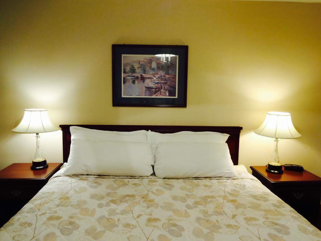 Gorham Motor Inn Екстер'єр фото
