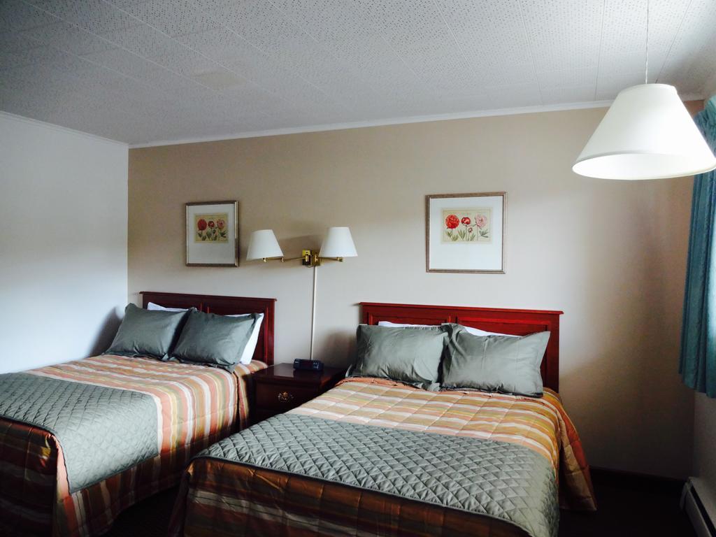 Gorham Motor Inn Екстер'єр фото